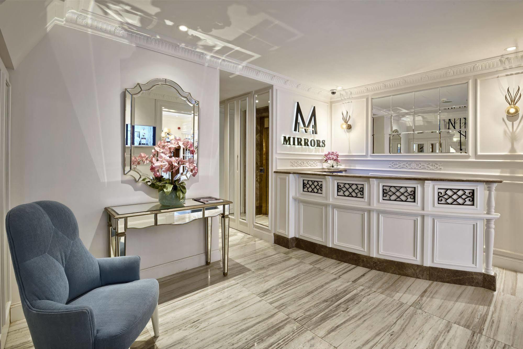 Mirrors Hotel Istanbul Bagian luar foto