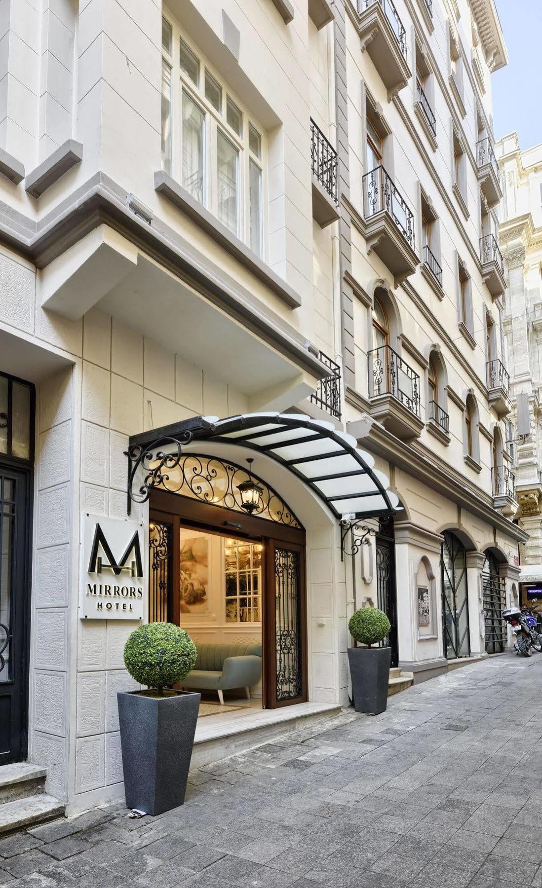 Mirrors Hotel Istanbul Bagian luar foto